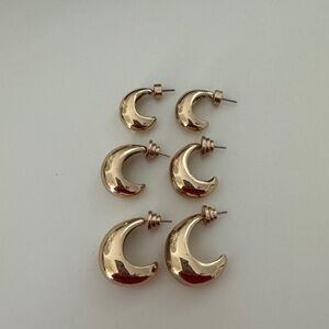 Elegant Gold Crescent Earrings Set